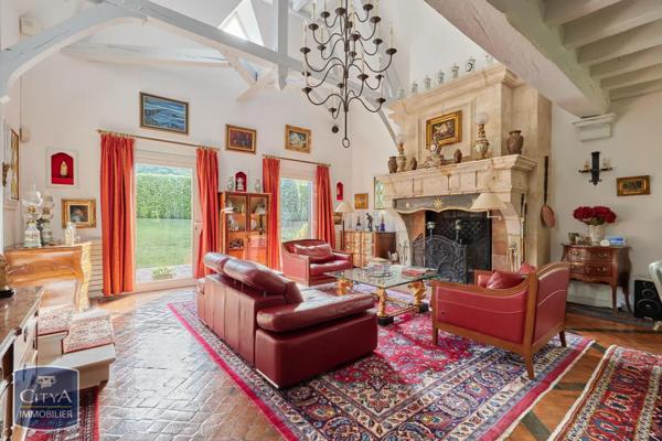 Demeure à vendre 8 pièces 385m²