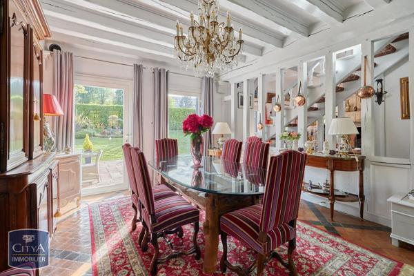 Demeure à vendre 8 pièces 385m²