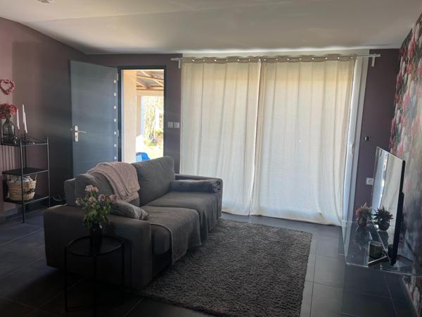 Maison de plain-pied proche du centre-ville de Pierre-de-Bresse