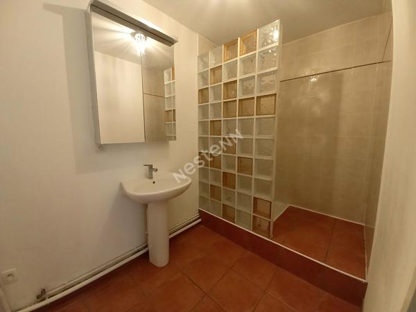 RARE ! Appartement 3 pièces avec terrasse, dépendances, proche du centre et commerces