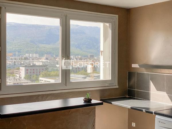 Location appartement Grenoble - 3 pièce(s) - 79 m² - 695 €/mois