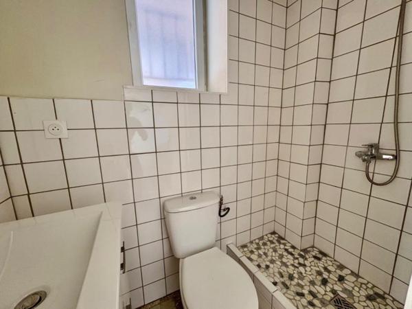 STUDIO A LOUER A ROANNE - CENTRE VILLE