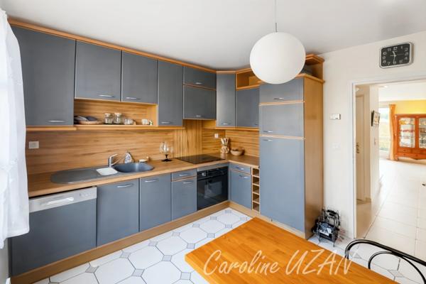 92 Rueil-Malmaison, quartier Buzenval- Maison contemporaine de 165m2 dont 4 chambres, garage, jardin au cœur d'un Domaine Privilégié