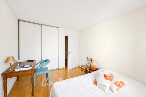 92 Rueil-Malmaison, quartier Buzenval- Maison contemporaine de 165m2 dont 4 chambres, garage, jardin au cœur d'un Domaine Privilégié