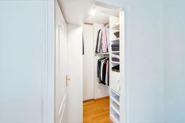 92 Rueil-Malmaison, quartier Buzenval- Maison contemporaine de 165m2 dont 4 chambres, garage, jardin au cœur d'un Domaine Privilégié