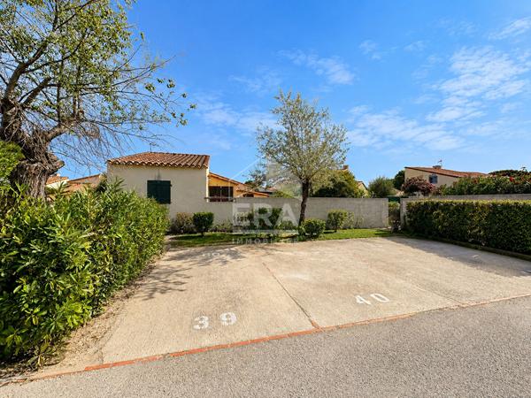 A VENDRE - SAINT CYPRIEN PLAGE - MAISON 3 FACES - JARDIN - PLACE DE PARKING PRIVATIVE