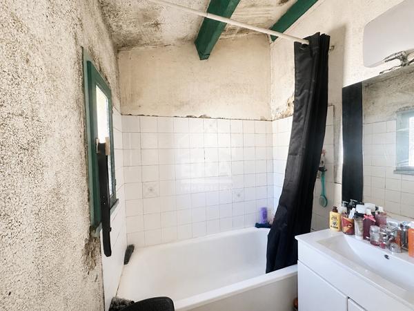 A VENDRE - SAINT CYPRIEN PLAGE - MAISON 3 FACES - JARDIN - PLACE DE PARKING PRIVATIVE