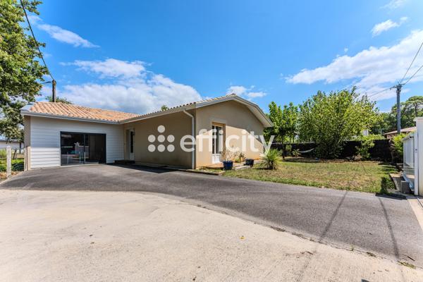 Maison
         7 pièces
        - 157 m² 577 500 € *