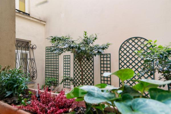 Dernier étage avec terrasse à Saint-Germain-des-Prés