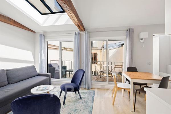 Dernier étage avec terrasse à Saint-Germain-des-Prés