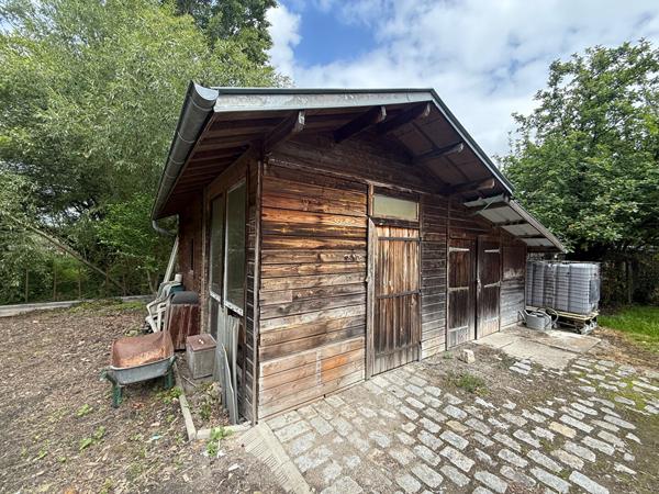 Terrain de 1 678 m² avec chalet - Marais de Bourges
