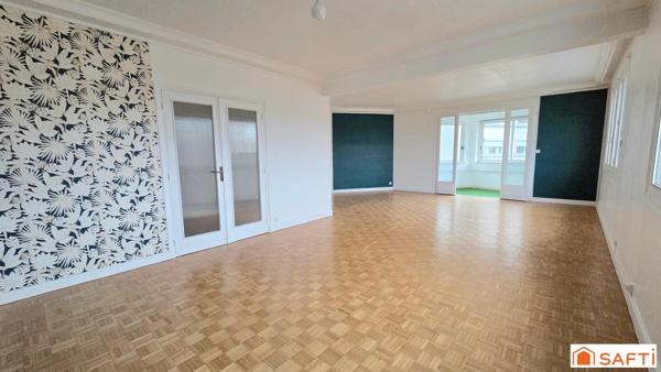 APPARTEMENT LUMINEUX GRAND GARAGE BALCON/LOGGIA
