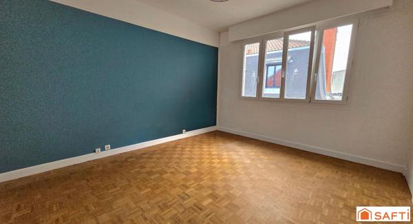APPARTEMENT LUMINEUX GRAND GARAGE BALCON/LOGGIA