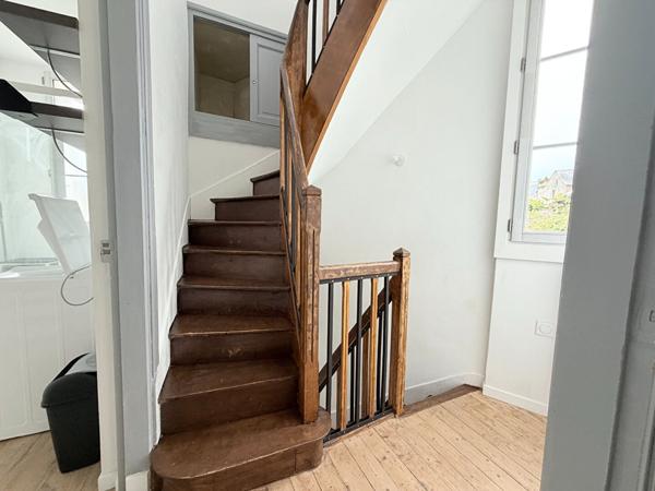 À VENDRE Maison de ville 80 m2 LAVAL HYPER CENTRE