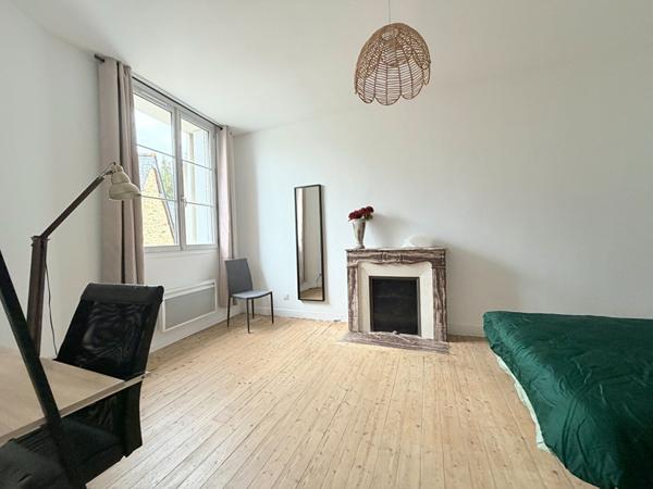 À VENDRE Maison de ville 80 m2 LAVAL HYPER CENTRE