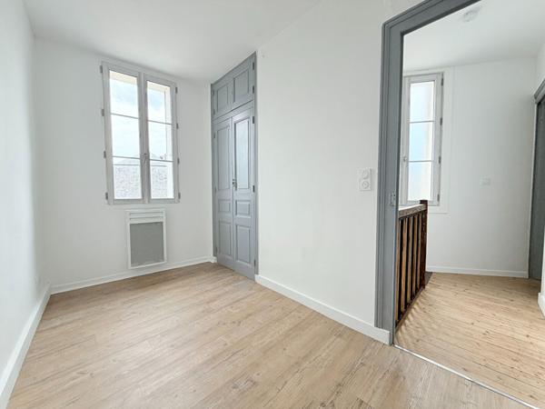 À VENDRE Maison de ville 80 m2 LAVAL HYPER CENTRE