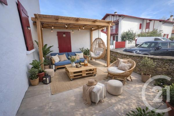 Appartement F3 à vendre  3 pièces - 55,80 m 2   HENDAYE  - 64