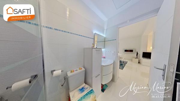 NOUVEAUTÉ! A VENDRE VILLA INDÉPENDANTE VUE MER + 1 STUDIO- SAINT AYGULF (83370)