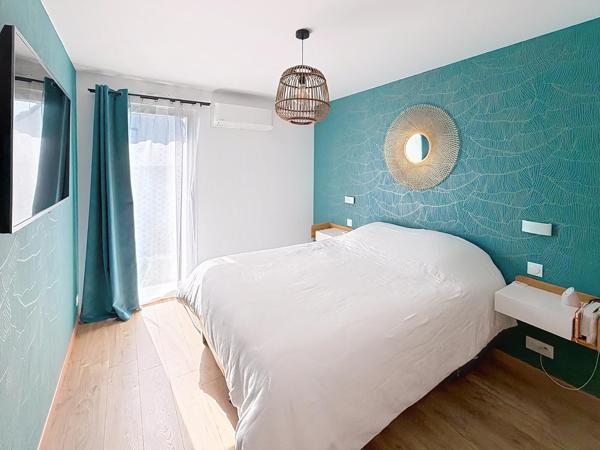 EXCLUSIVITÉ – ÉLÉGANTE MAISON FAMILIALE AVEC PISCINE À CHAMPIGNY