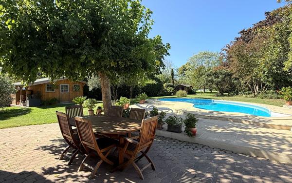 Maison à vendre    8 pièces •  Langon