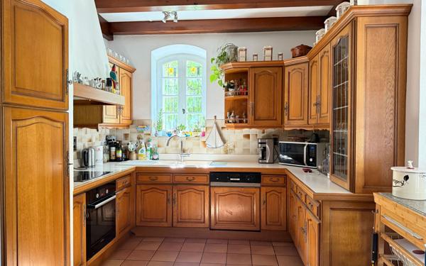 Maison à vendre    8 pièces •  Langon