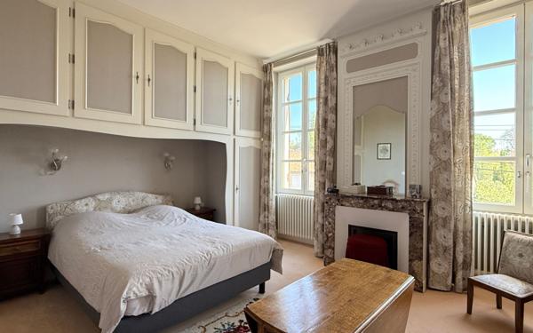 Maison à vendre    8 pièces •  Langon