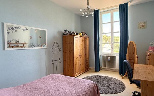 Maison à vendre    8 pièces •  Langon