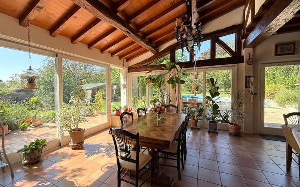 Maison à vendre    8 pièces •  Langon