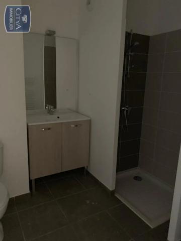 Appartement à louer 1 pièce 27.94m² Oullins (69600)