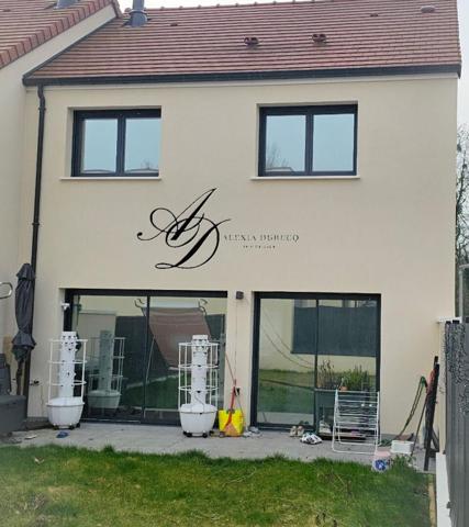 Maison neuve 114 m² et 143 m2 de surface utile habitable de suite : la villa Jade  Prestations haut de gamme  Adaptée à tous