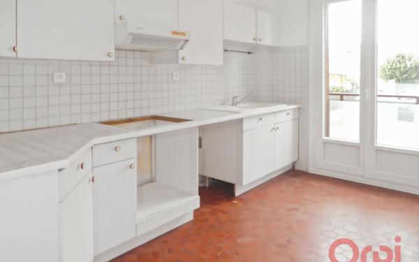 Appartement à louer    4 pièces •  La Garde