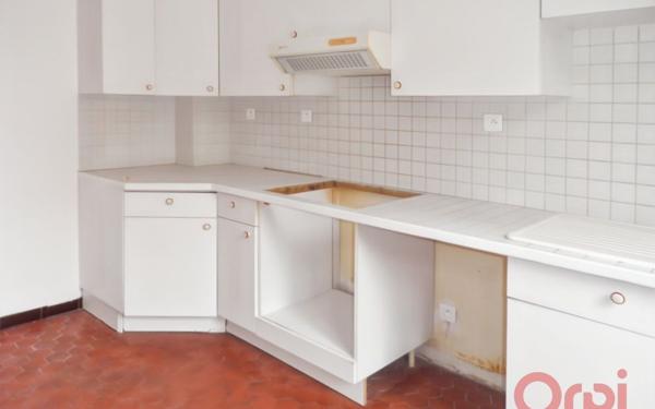 Appartement à louer    4 pièces •  La Garde