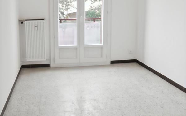 Appartement à louer    4 pièces •  La Garde