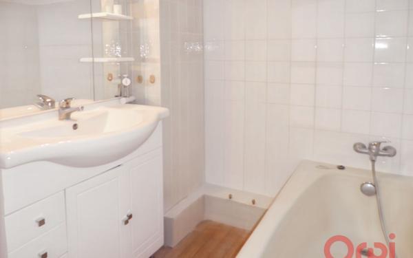 Appartement à louer    4 pièces •  La Garde