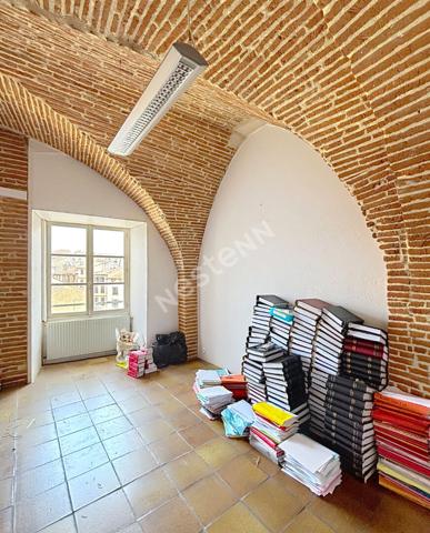 Grand appartement - plateau de 209 m² avec beaucoup de cachet Montauban centre ville