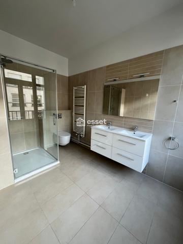 Location Appartement 5 pièces 159.48 m² - Neuilly-sur-seine 92200