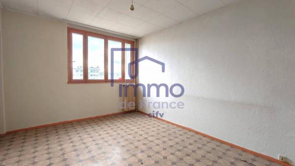 Appartement 3 pièces                                        - 69100 Villeurbanne Réf : 21518