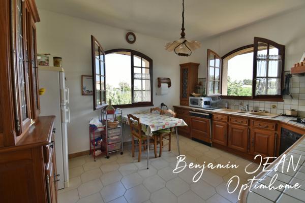 Maison 4 faces avec sous-sol total – Sérignan, proche centre-ville