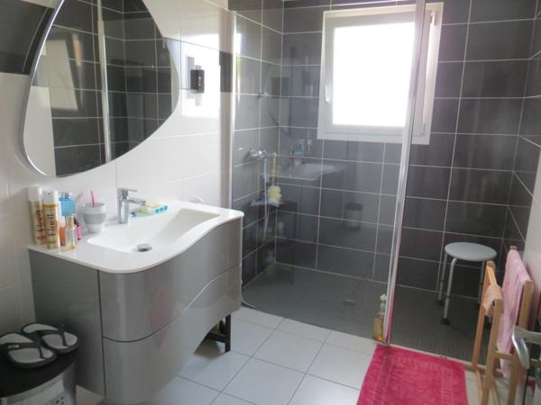 AUDENGE - maison de 122 m² / 3 chambres avec piscine et garage de 29 m²