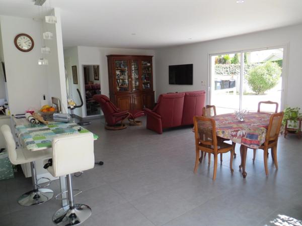 AUDENGE - maison de 122 m² / 3 chambres avec piscine et garage de 29 m²