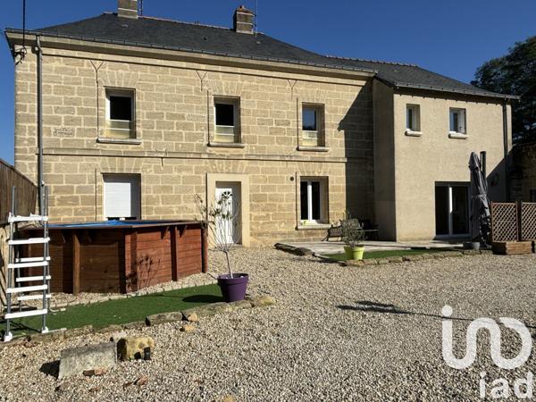 Longère 8 pièces de 187 m² à DOUÉ EN ANJOU (49700)