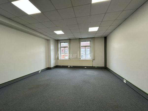BUREAUX à VENDRE de 4248 m²