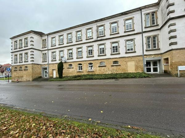 BUREAUX à VENDRE de 4248 m²