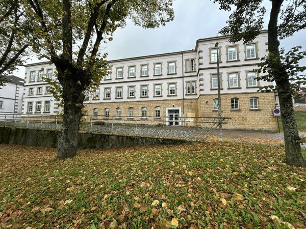 BUREAUX à VENDRE de 4248 m²