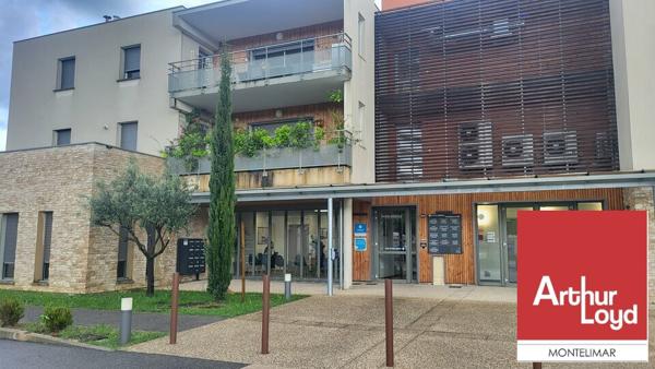 MONTBOUCHER-SUR-JABRON - AU SEIN D'UNE MAISON MÉDICALE - A LOUER - LOCAL PROFESSIONNEL D'ENVIRON 21,70 m2 AU REZ-DE-CHAUSSÉE