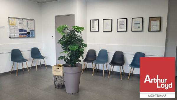 MONTBOUCHER-SUR-JABRON - AU SEIN D'UNE MAISON MÉDICALE - A LOUER - LOCAL PROFESSIONNEL D'ENVIRON 21,70 m2 AU REZ-DE-CHAUSSÉE
