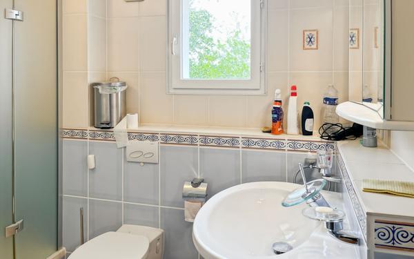 Maison à vendre    9 pièces •  Marseillan