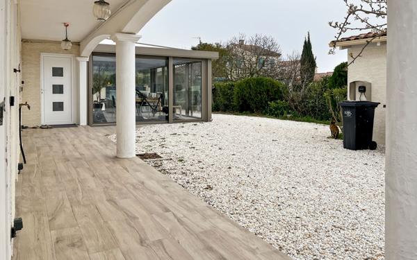 Maison à vendre    9 pièces •  Marseillan