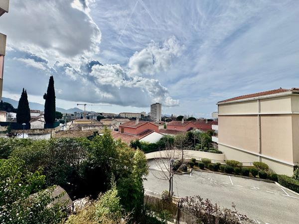 La fourragère 13012 Appartement type 4/5 avec garage et cave