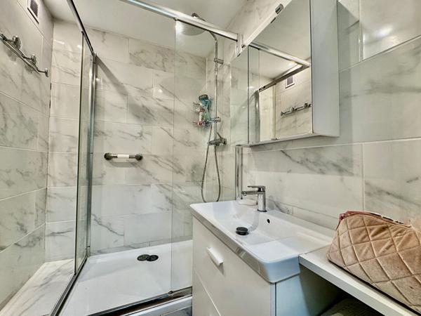 La fourragère 13012 Appartement type 4/5 avec garage et cave